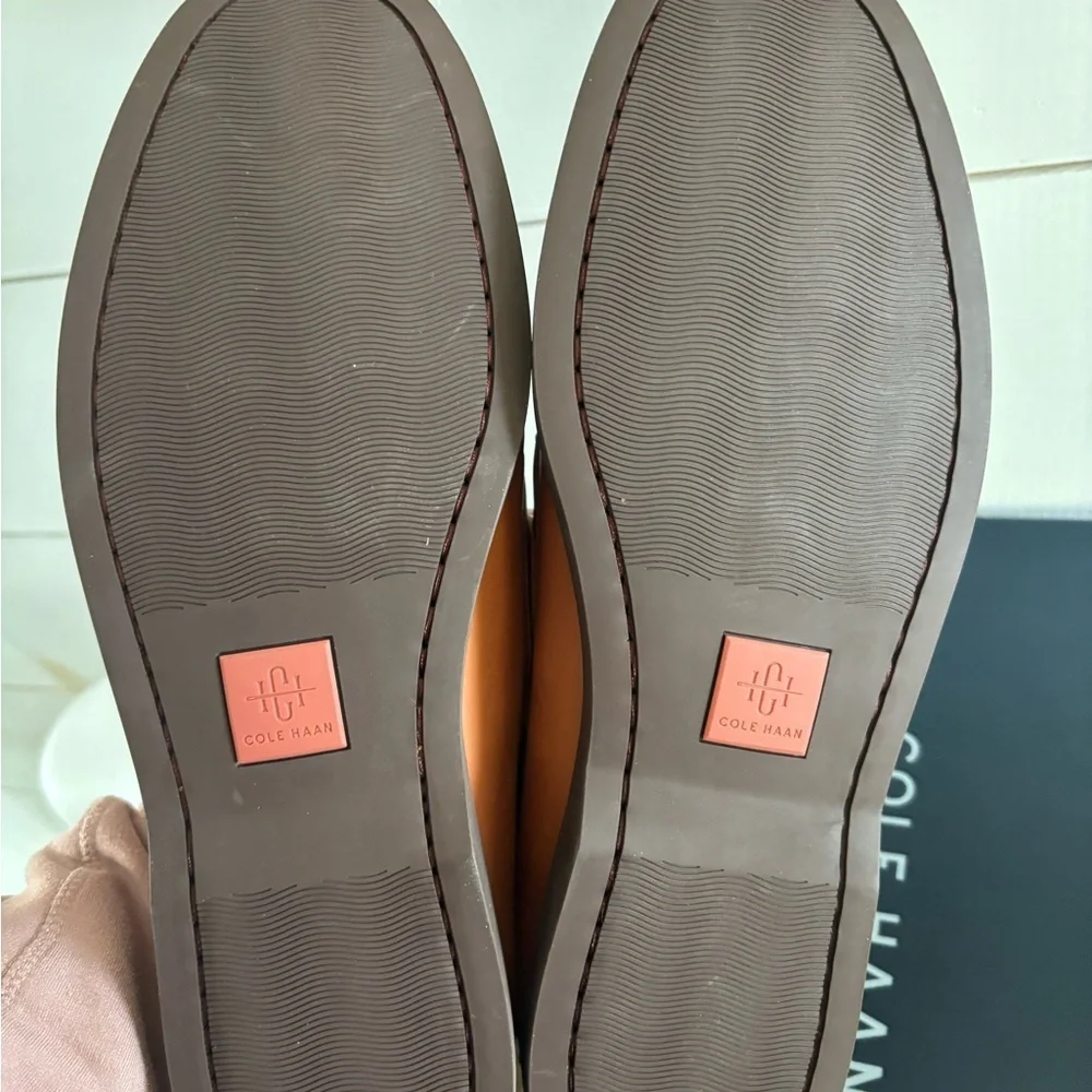 New in box Cole Haan grand+ bowside boat shoes Tan Leather Loafers